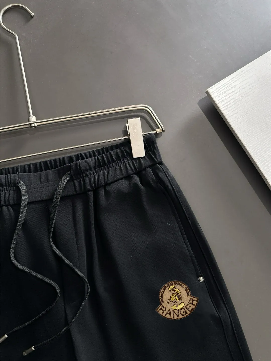 P150， 🐎 🆕2026 New Arrival ！ Classic LOGO ， ， ， 。 ， 。 ：Black Dark Gray Size：29-36